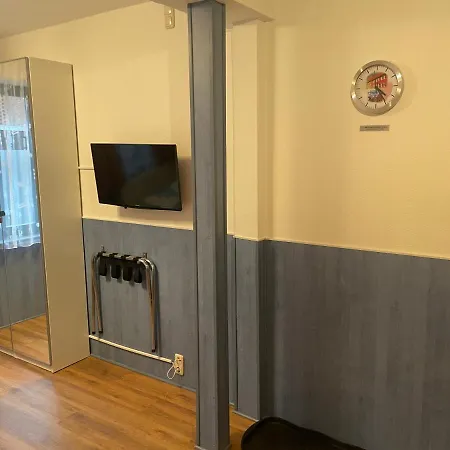 Ξενοδοχείο με διαμερίσματα H&h Studio-apartments Im Zentrum Jedes Mit Kuechenzeilen - 24h Check In Γκράιφσβαλντ