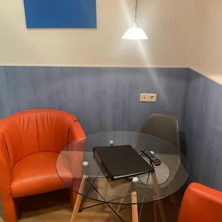 Aparthotel H&h Studio-apartments Im Zentrum Jedes Mit Kuechenzeilen - 24h Check In Greifswald