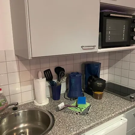 H&h Studio-apartments Im Zentrum Jedes Mit Kuechenzeilen - 24h Check In 3*