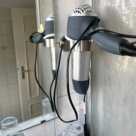 H&h Studio-apartments Im Zentrum Jedes Mit Kuechenzeilen - 24h Check In Aparthotel Greifswald
