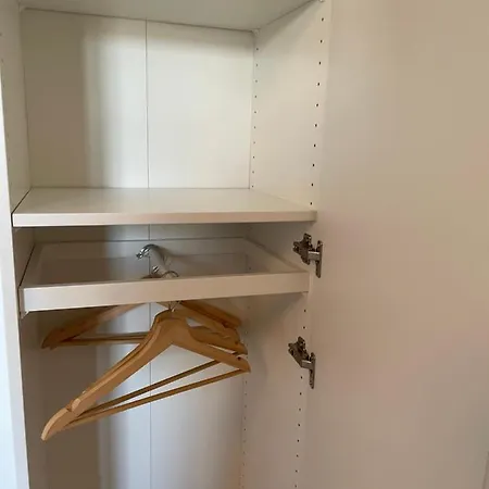 H&h Studio-apartments Im Zentrum Jedes Mit Kuechenzeilen - 24h Check In Aparthotel 3*