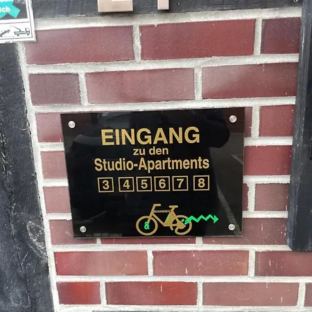 H&h Studio-apartments Im Zentrum Jedes Mit Kuechenzeilen - 24h Check In Aparthotel