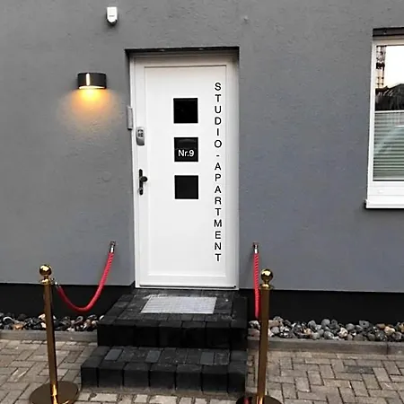 H&h Studio-apartments Im Zentrum Jedes Mit Kuechenzeilen - 24h Check In Aparthotel Greifswald