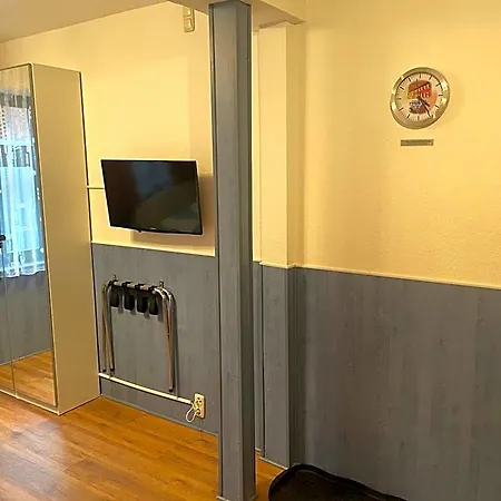 H&h Studio-apartments Im Zentrum Jedes Mit Kuechenzeilen - 24h Check In Aparthotel 3*